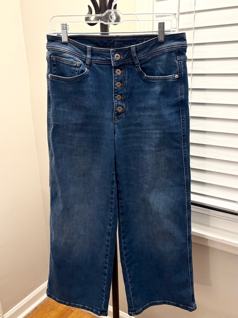 J. Jill Button-Fly High Rise Wide Leg Crop Indigo Jeans (EUC) - Size 6